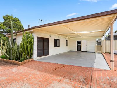 1 / 215 Carpenter Street, St Marys
