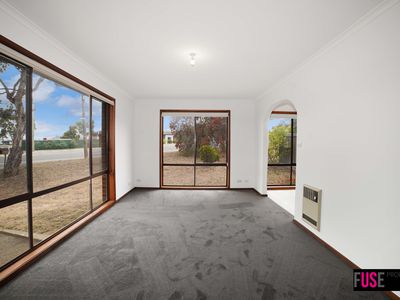 1 / 34 Bungendore Road, Queanbeyan East