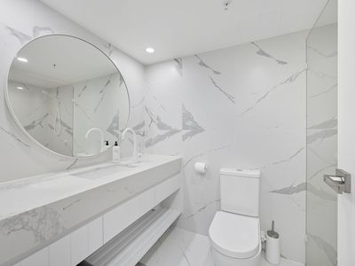 65 / 17 Bayview Street, Runaway Bay