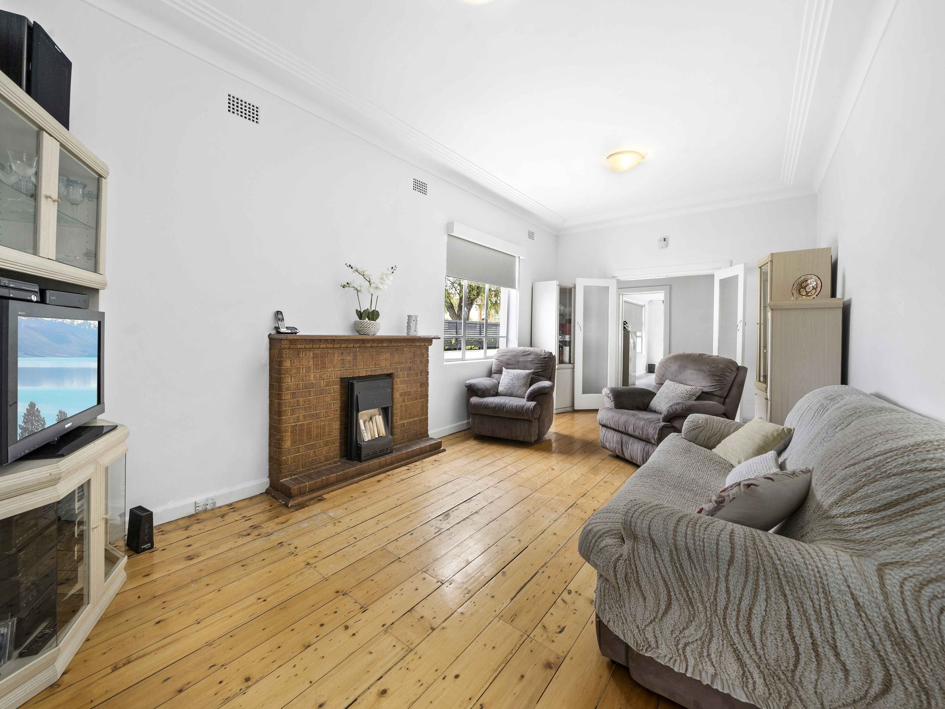 14 Robert Street, Belmore