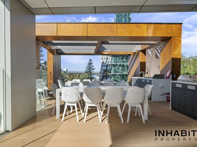 1709 / 11 Barrack Square, Perth