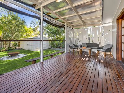 214 Oxley Drive, Coombabah