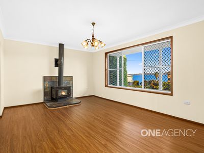 8 Rushton Drive, Kanahooka