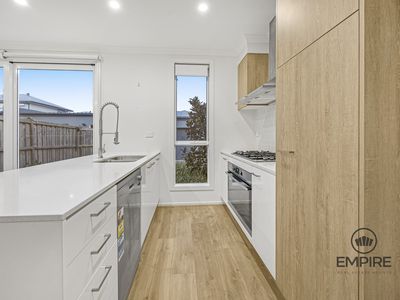 24 Portobello Boulevard, Clyde North