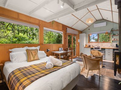 24 Blanche Parade, Mount Macedon