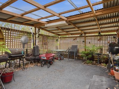 18 Crichton Road, Mount Seymour