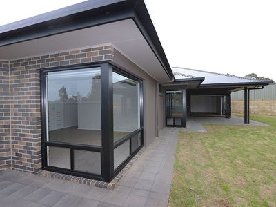 38 Saint Andrews Drive, Worrolong