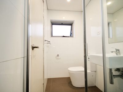 4 / 10 Macdonald Street, Lakemba