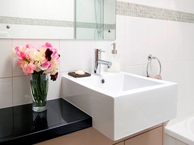 8 Mitchell Parade, Mollymook