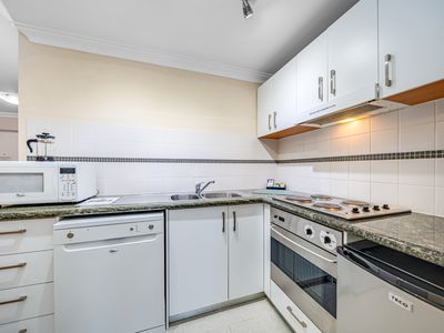 606 / 112 Mounts Bay Road, Perth
