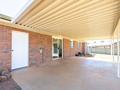 11 Robinson Avenue, Dubbo