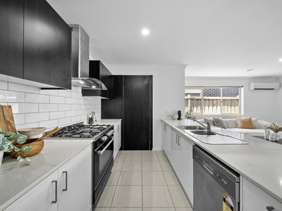 14 Aspen Street, Pakenham