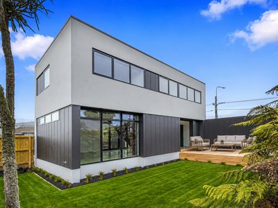 1 / 899 Ferry Road, Ferrymead