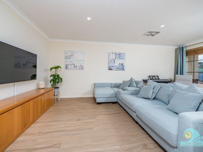 4 Teraglin Vista, Yanchep