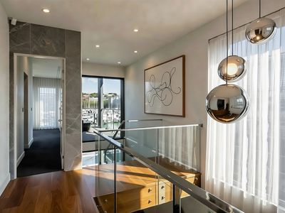 24 / 48 Sir Leslie Thiess Drive, Townsville City