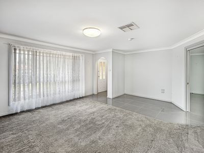 4 Westminster Court, Dubbo