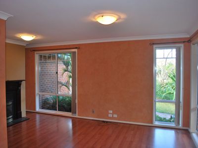 8 Greywood Place, Horsley
