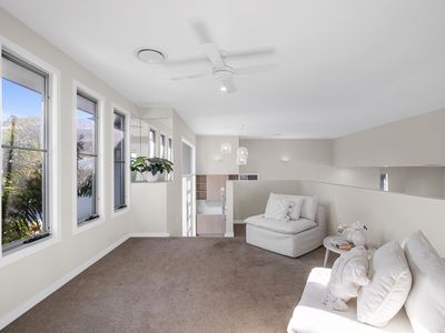 9 Apple Gum Place, Palmview