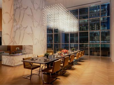 200 East 59th Street,  New York, NY, International
