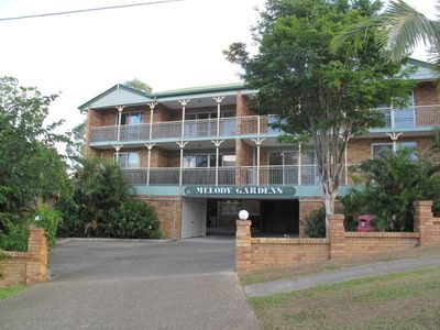 1 / 12 Auburn Terrace, Indooroopilly