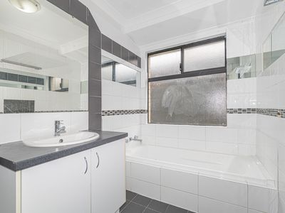 18 Ernest Way, Hilbert