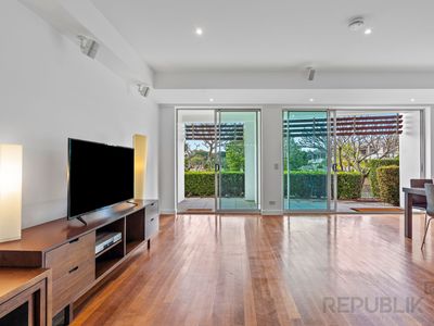 4 / 600 GLADES DRIVE, Robina