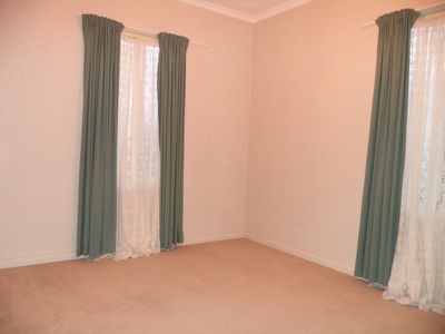 10 Canadian Parade, Corio