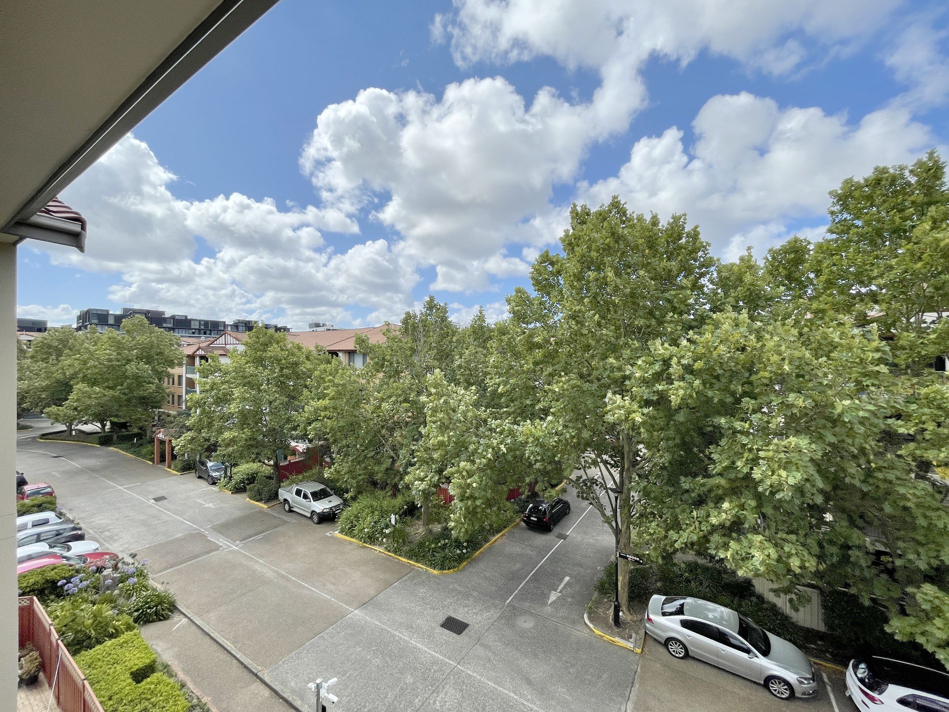 570 / 83-93 Dalmeny Avenue, Rosebery