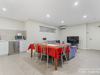 6 / 150 Ravenswood Drive, Nollamara