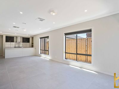 12 Forestgold Street, Tarneit