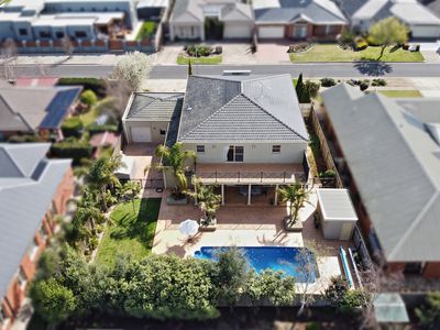 17 Willowtree Drive, Werribee