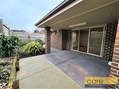8 Sigvard Boulevard, Hallam