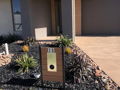 20 Palacio Terrace, Clyde North