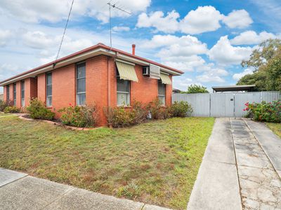 73 CHAPPLE STREET, Wodonga