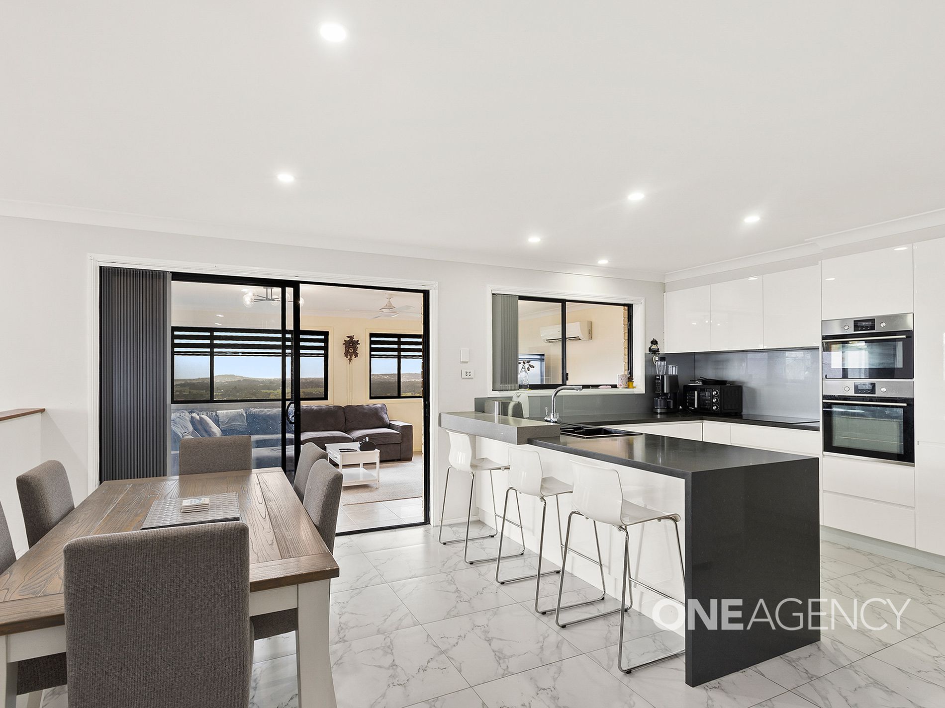 53 Scenic Crescent, Albion Park