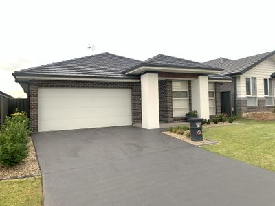 11 Sand Hill Rise, Cobbitty