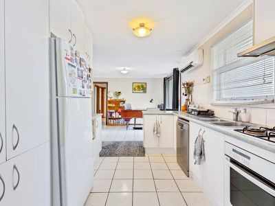 1 Dargie Avenue, Hope Valley