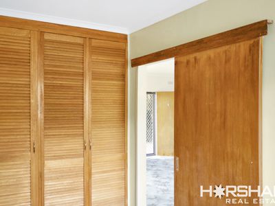 2 / 5 Schwarz Avenue, Horsham