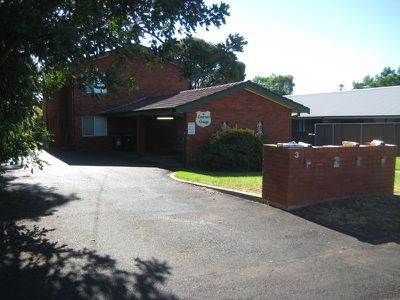 2 / 3 Jubilee Street, Dubbo