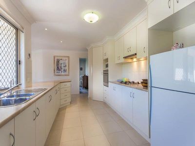 11 Debbie Court, Highfields