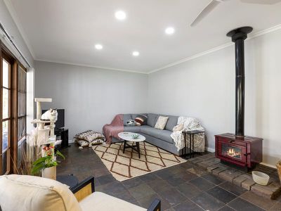 714 Spring Valley Rd, Flowerdale