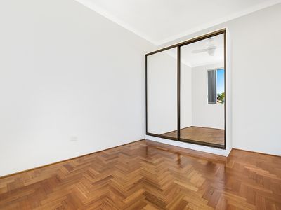 4 / 27 Osborne Street, Wollongong