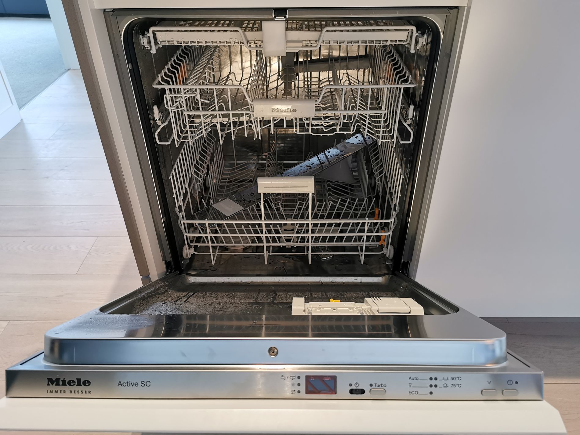 2911 / 157 A'Beckett Street, Melbourne