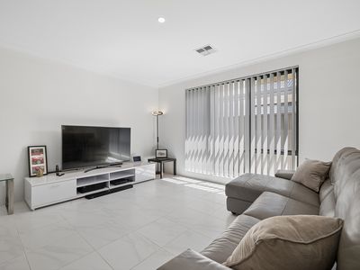 34 Hickman Drive, Piara Waters