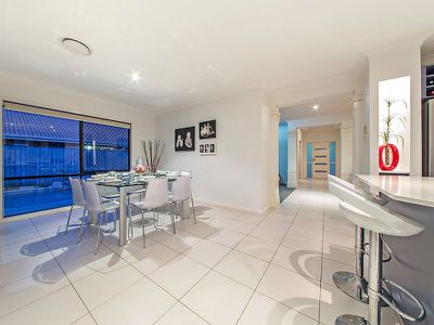 7 Brushbox Pl, Wakerley