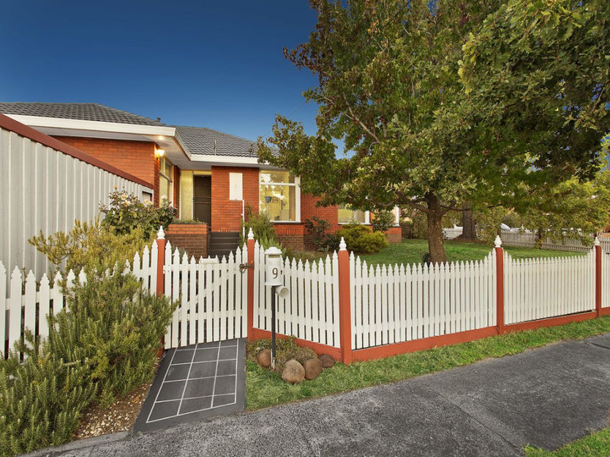 9 Bertrand Avenue, Mulgrave