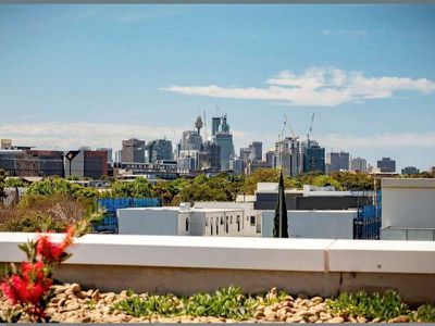 307 / 71 Euston Road, Alexandria