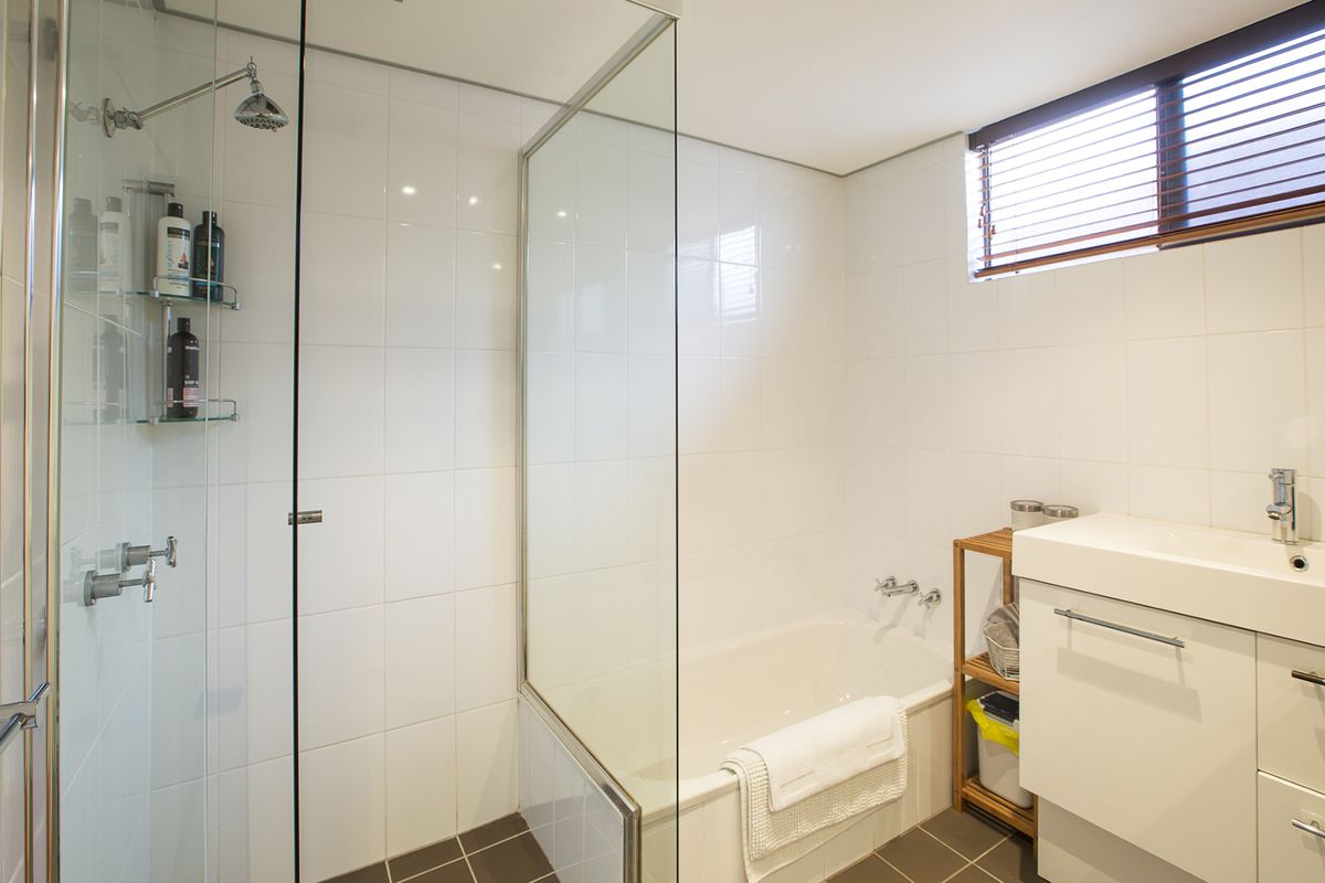 2 / 3 BARBET PLACE, Burleigh Waters