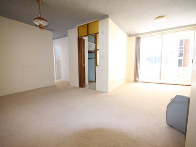 12 / 1 Racecourse Place, Eastlakes