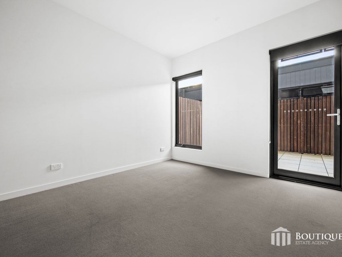 114 / 30 Oleander Drive, Mill Park